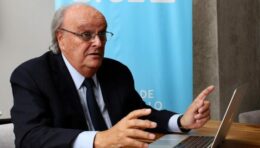 Vasco de Mendiguren expuso en la Escuela de Gobierno 2021